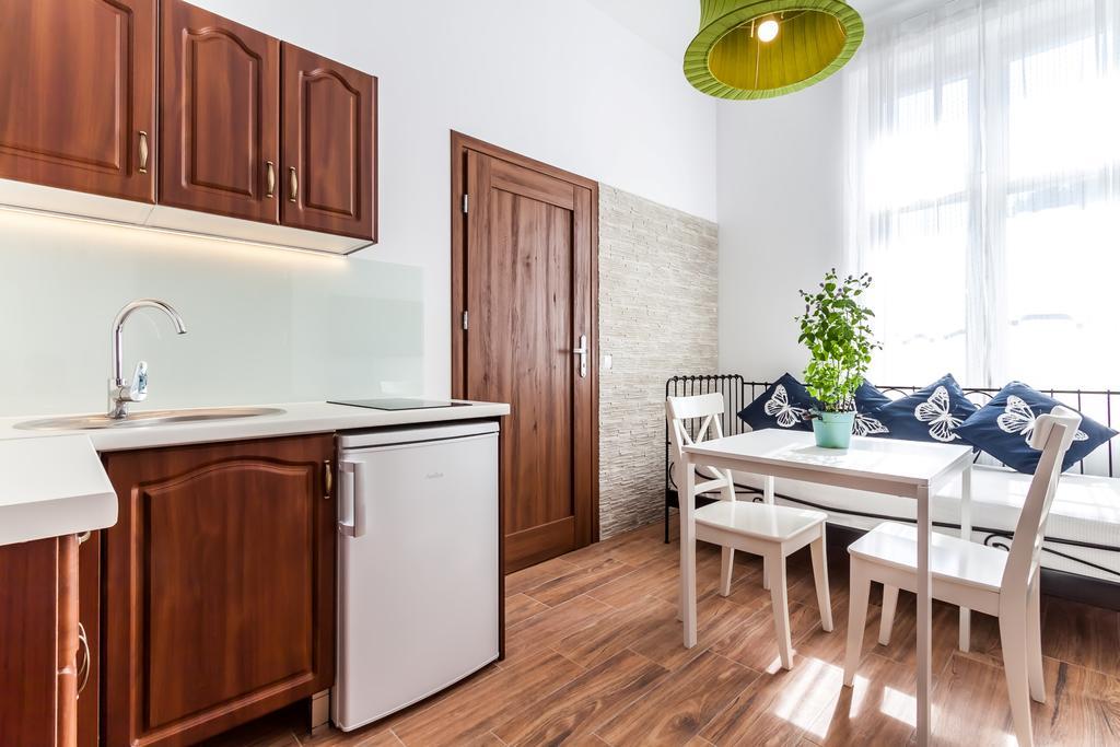 Lupolo Apartments Skwerowa Краков Экстерьер фото